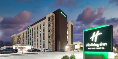 Gallery of Holiday Inn Nashville Airport exterior