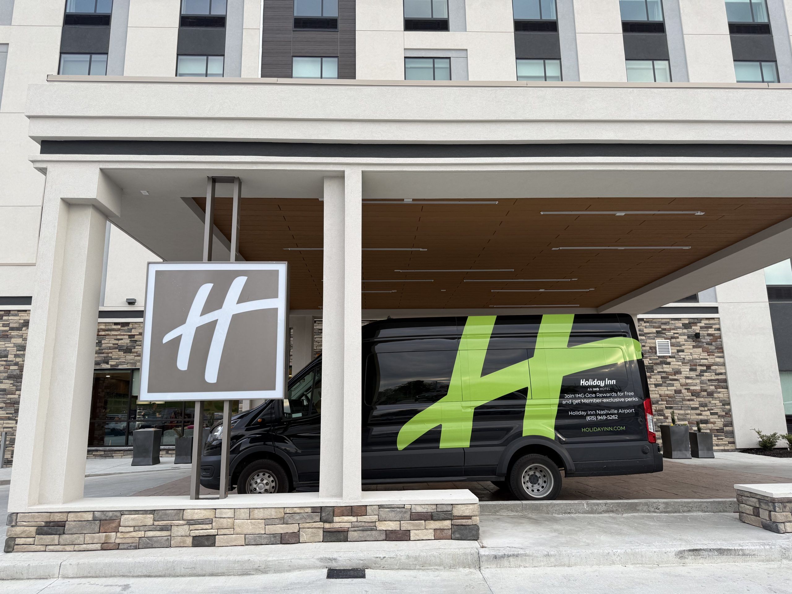 Business Travel Made Easy at Holiday Inn Nashville Airport 2854 Elm Hill Pike, Nashville